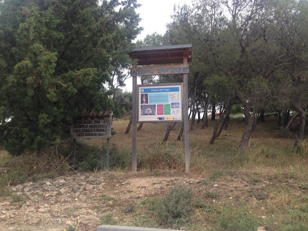 Apartamento Turistico Cigueena De Arguedas Luaran gambar
