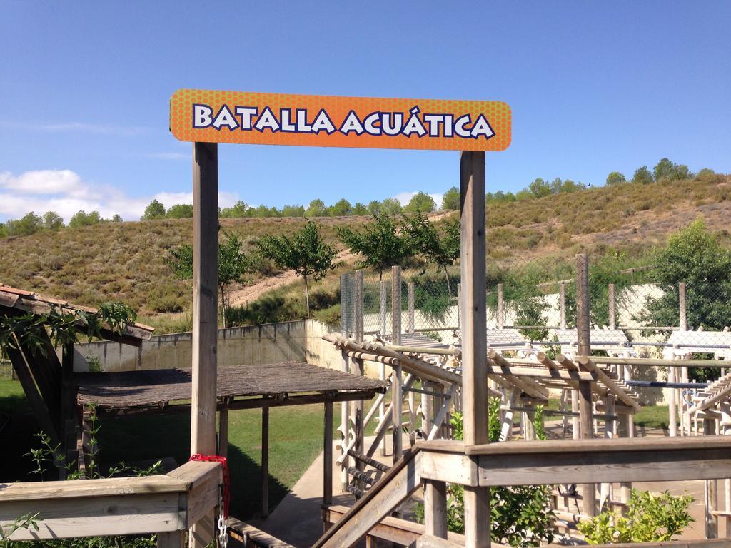 Apartamento Turistico Cigueena De Arguedas Luaran gambar