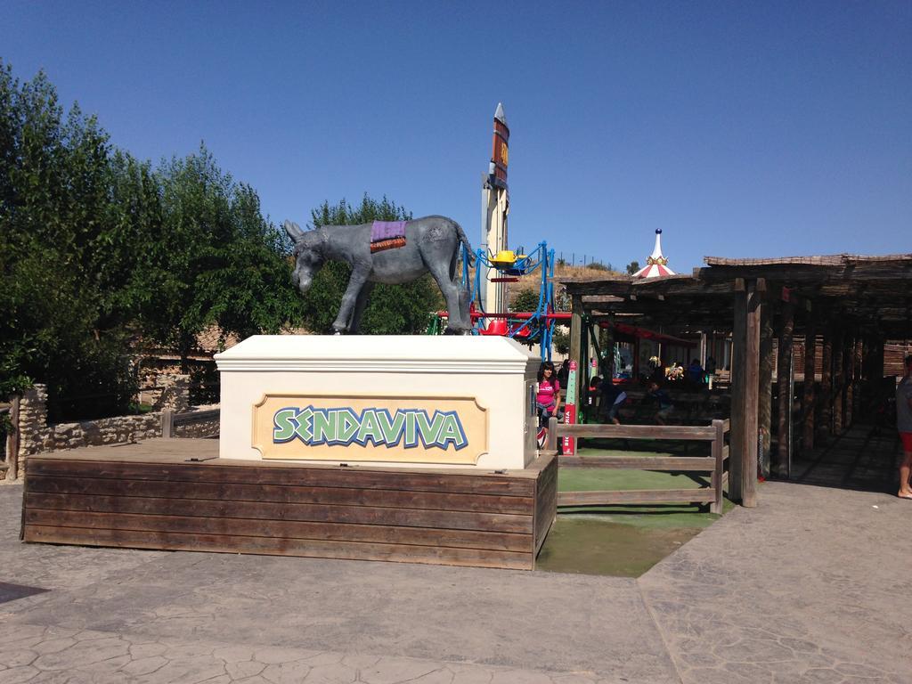 Apartamento Turistico Cigueena De Arguedas Luaran gambar