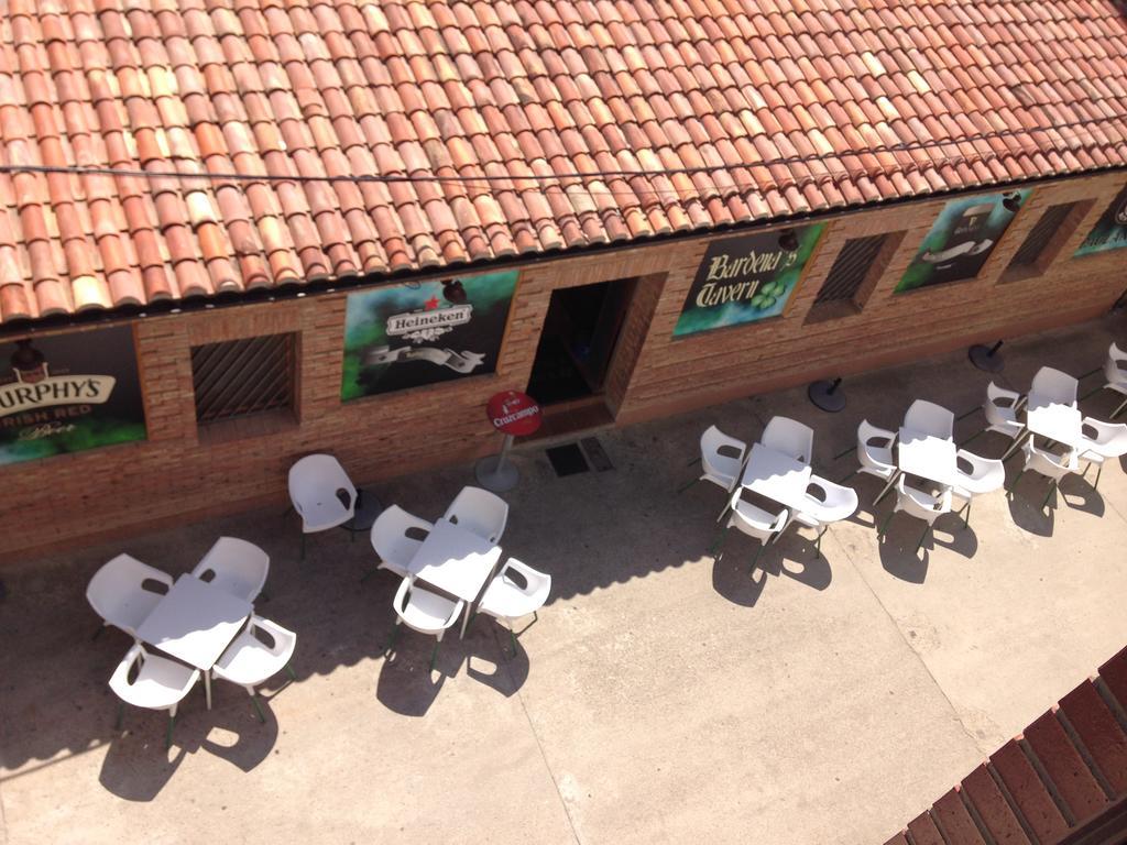 Apartamento Turistico Cigueena De Arguedas Luaran gambar